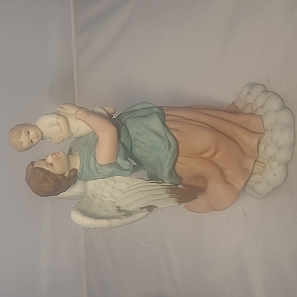 Home Interior 2 Collectible Porcelain Angel Figurines - Picture 15 of 16